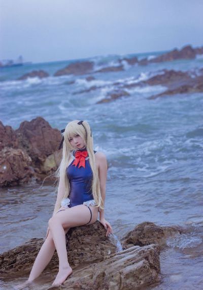 坑神偷拍美眉tp女厕嘘嘘