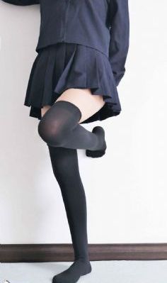 新人女秘书在线