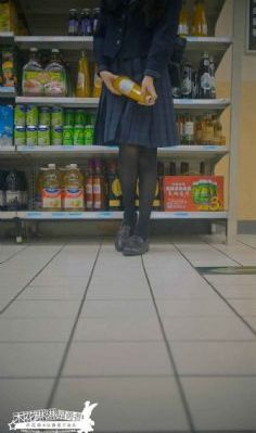 地铁蓝衣
