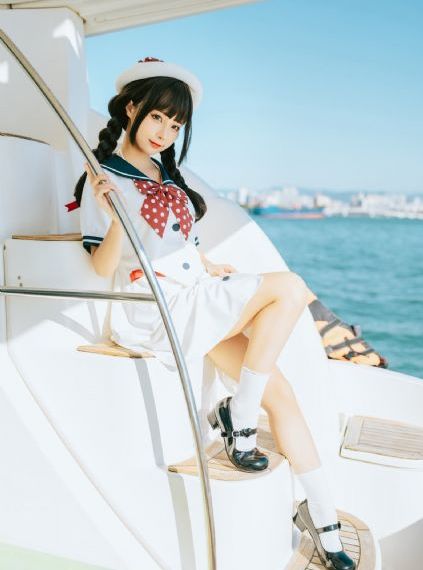 japan白嫩丰满老师xxhd
