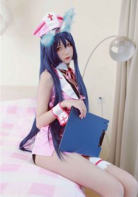 在线午夜视频