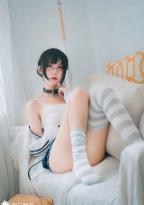 年轻的