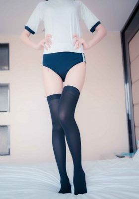 《四位少妇按摩记》中文
