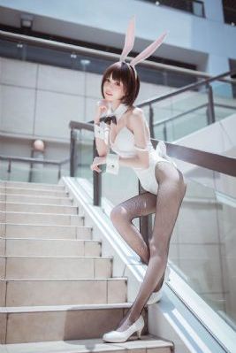 黑袍第一季完整版免费观看